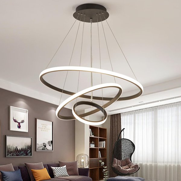 Pendente de LED preto com três anéis iluminados, foto do anúncio do produto