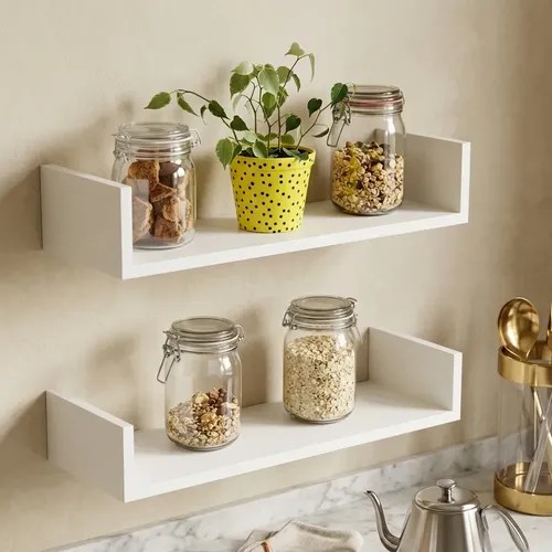 Kit com duas prateleiras em formato U de MDF branco, foto do anúncio do produto no Mercado Livre