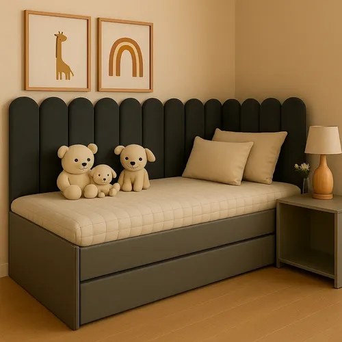 Cabeceira nuvem verde-escura em módulos atrás de cama de solteiro com bichinhos de pelúcia, foto do anúncio do produto no Mercado Livre
